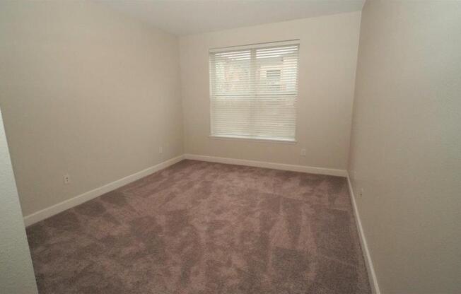 4480 DEERWOOD LK BLVD