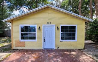 318 ROSE AVE