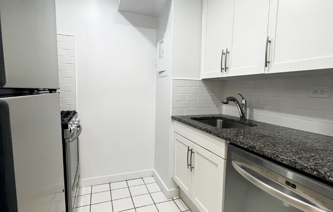 Studio, 1 bath, 405 sqft, $3,000, Unit 10E