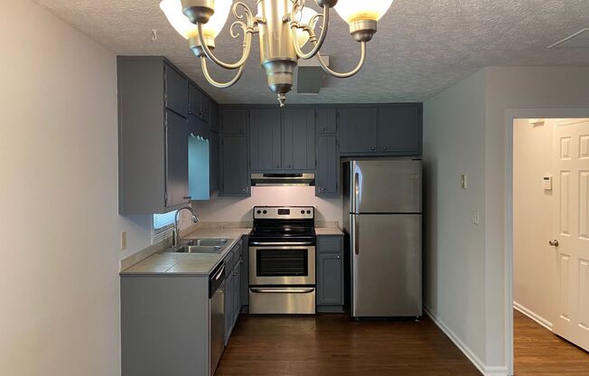 Charming Well Maintained Ranch on Quiet Cul-de-Sac – 3BR/2BA Near Downtown Decatur