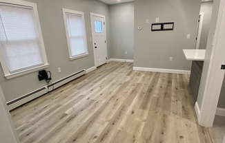 1 bed, 1 bath, 1,000 sqft, $2,400, Unit 2