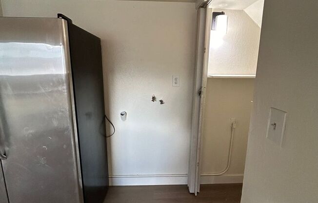 2 beds, 1 bath, 900 sqft, $1,850, Unit #1