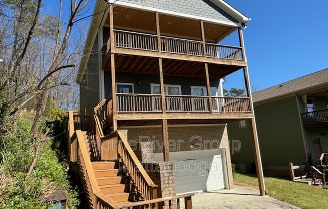 254 MOONSTONE RD