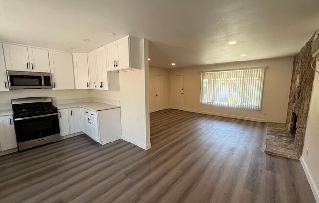 2 beds, 2 baths, 1,000 sqft, $2,650, Unit Glen Apartment Homes