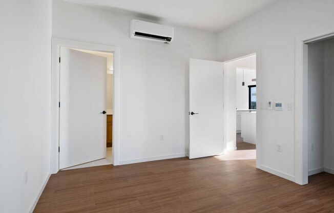 2 beds, 2 baths, 966 sqft, $2,600, Unit 418