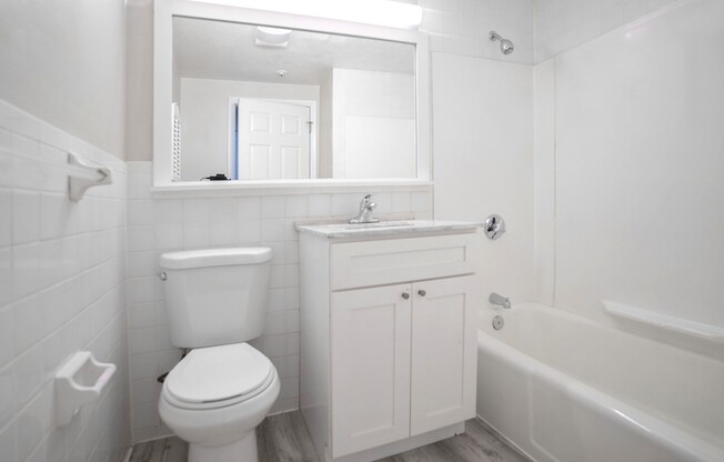 1 bed, 1 bath, 800 sqft, $2,200, Unit 2