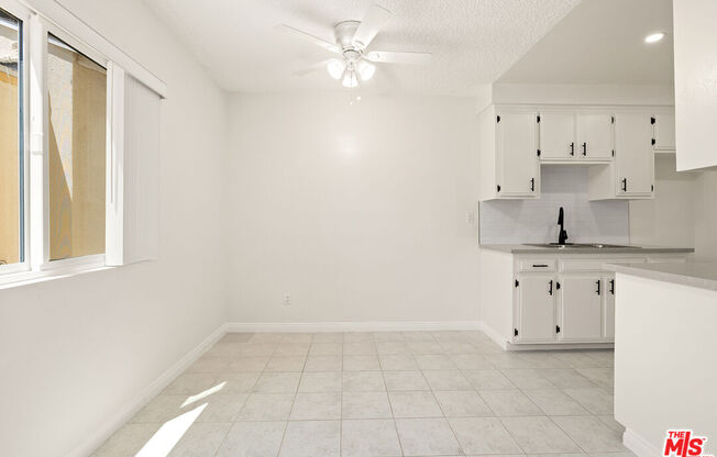 1 bed, 1 bath, 700 sqft, $1,795, Unit 2