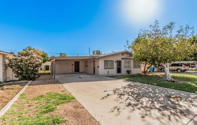 2409 W Cortez Ave,  Charming 3 Bedroom Home
