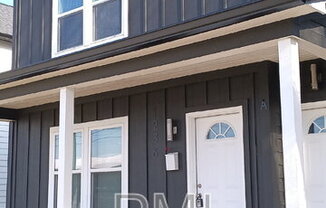 1236 W 18 ST