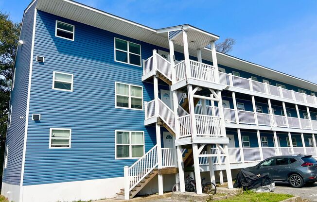2 beds, 2 baths, 950 sqft, $1,705, Unit 2107-10
