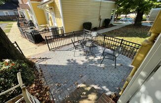 End Unit Townhome in Elizabeth/Plaza Midwood Area!