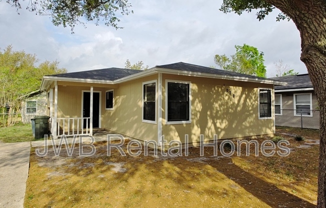 1038 FULLER LN