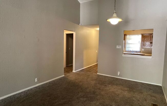 Large 2 Bed 2 Bath Duplex In NW OKC