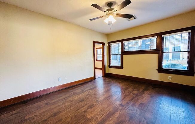 2 beds, 1 bath, $1,295