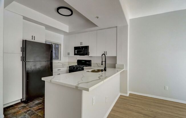 1 bed, 1 bath, 774 sqft, $2,848, Unit 114