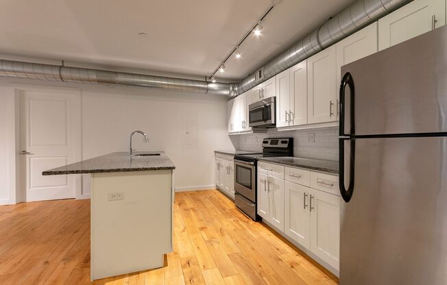 1 bed, 1 bath, 602 sqft, $2,063, Unit 215