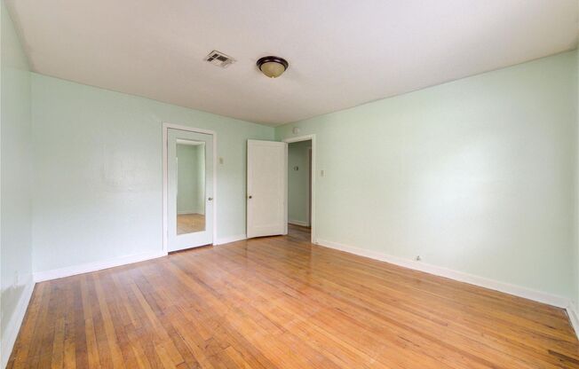 2 beds, 1 bath, $1,345