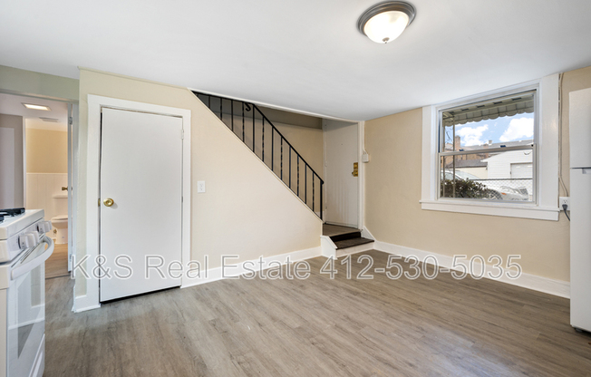 27 RUDOLPH ST