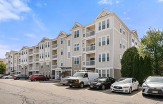 204 CLOCKTOWER DR