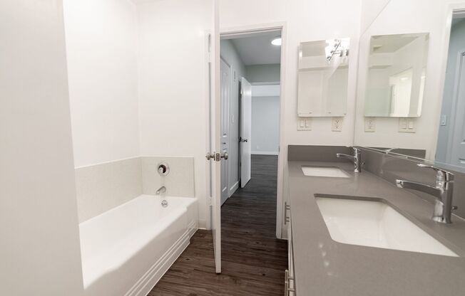 1 bed, 1 bath, 725 sqft, $2,498, Unit 201