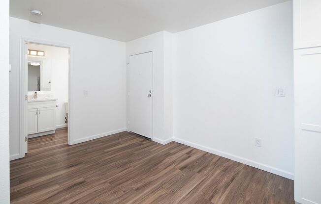 2 beds, 2 baths, 965 sqft, $2,995, Unit 138