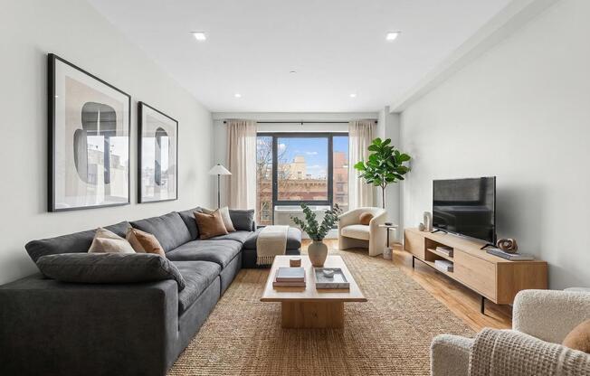 1 bed, 1 bath, 869 sqft, $5,675, Unit 4L