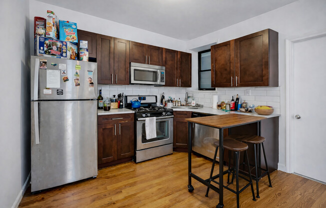 312 W W 142 ST