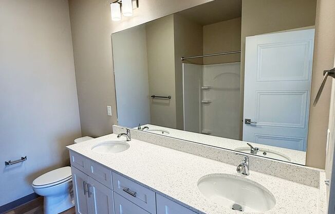 2 beds, 2 baths, 1,214 sqft, $1,810, Unit 202