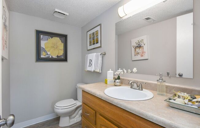 3 beds, 2 baths, 1,125 sqft, $1,600, Unit 805