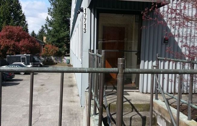 17713 15 AVE NE