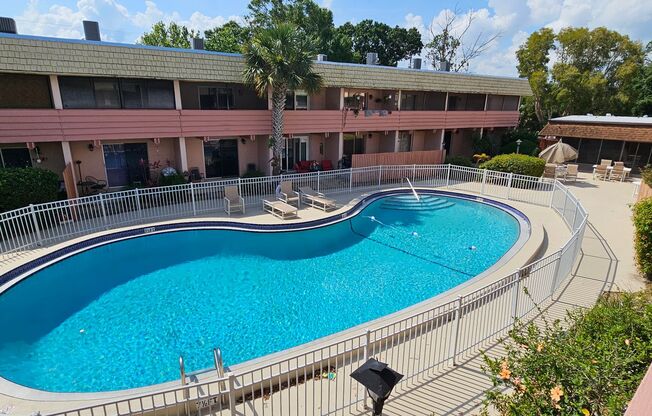 Titusville Townhouse Including Water and pool