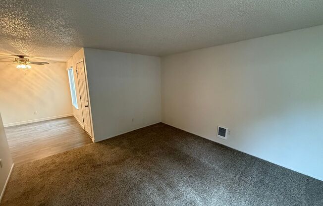 2 beds, 1 bath, 825 sqft, $1,245, Unit 479