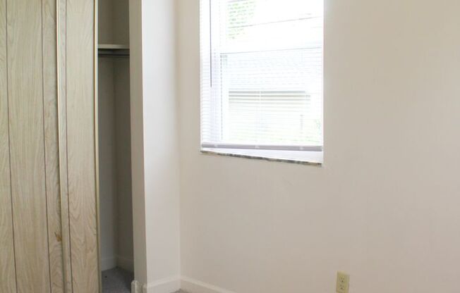 2 beds, 1 bath, 665 sqft, $950, Unit 1732P