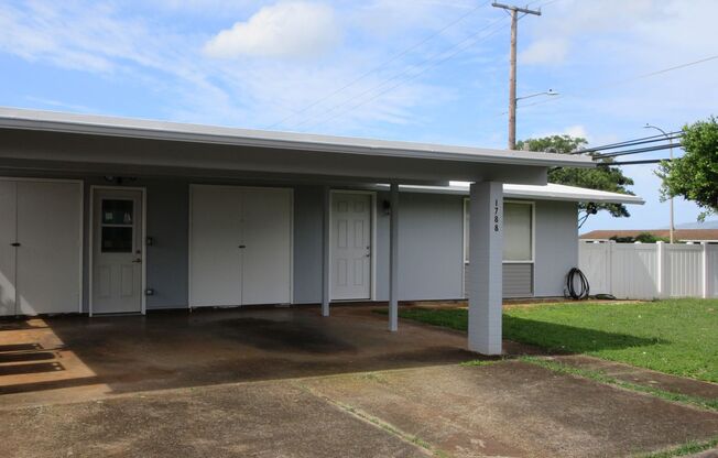 Pearl City, 3 bed, 2 bath house, classic with modern upgrades!