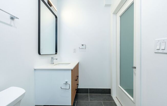 2 beds, 2 baths, 1,022 sqft, $2,795, Unit PH-16