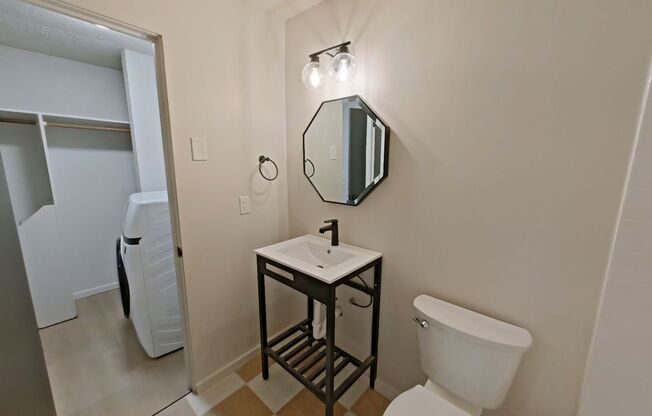 1 bed, 1 bath, 469 sqft, $1,312, Unit 32A