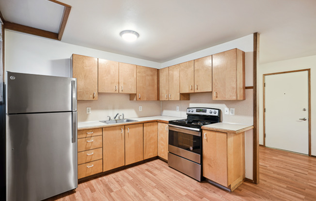 Studio, 1 bath, 400 sqft, $1,150, Unit A18