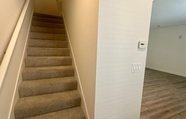 2 beds, 2.5 baths, 920 sqft, $3,095, Unit 213