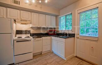 493 N. Highland Ave NE- 28