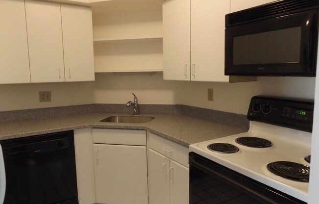 2 beds, 2 baths, 1,085 sqft, $3,750, Unit 608