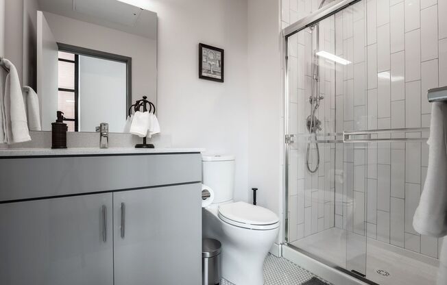 1 bed, 1 bath, 640 sqft, $1,595, Unit 605