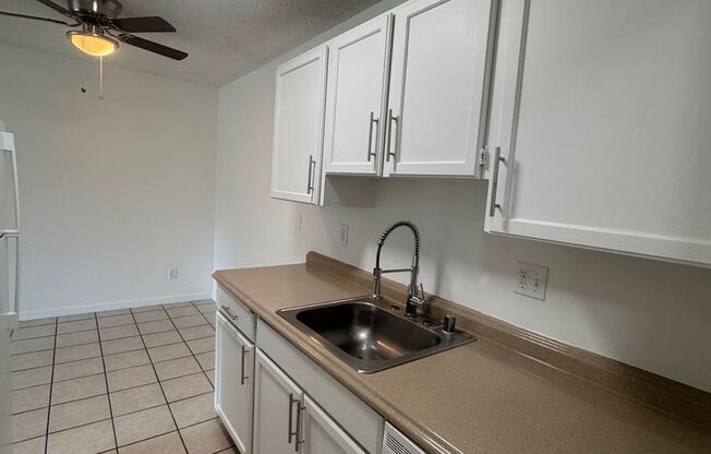 1 bed, 1 bath, 605 sqft, $1,550, Unit C306