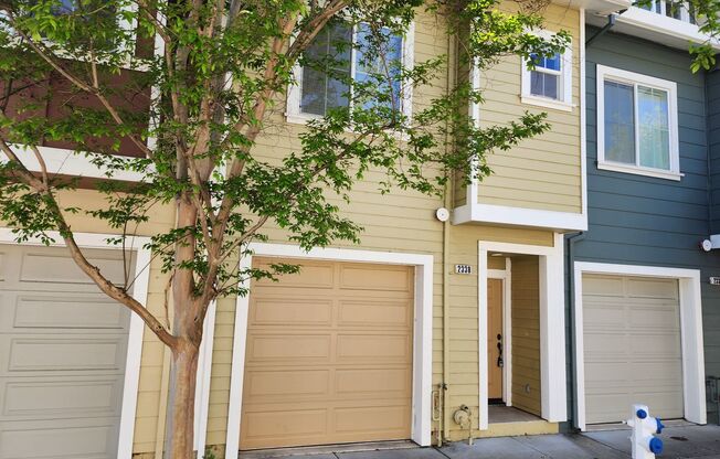 3-Story Townhome in Chanate Village