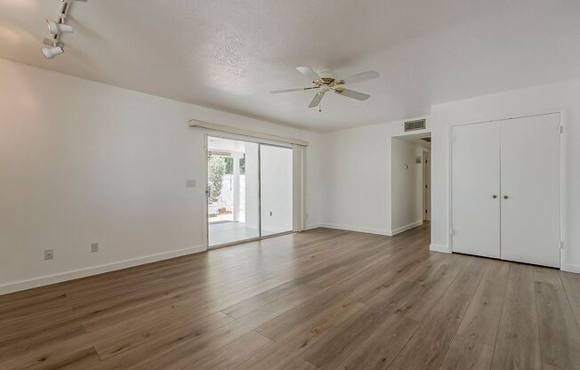 Light, Bright, and Move‑In Ready in Moon Valley!