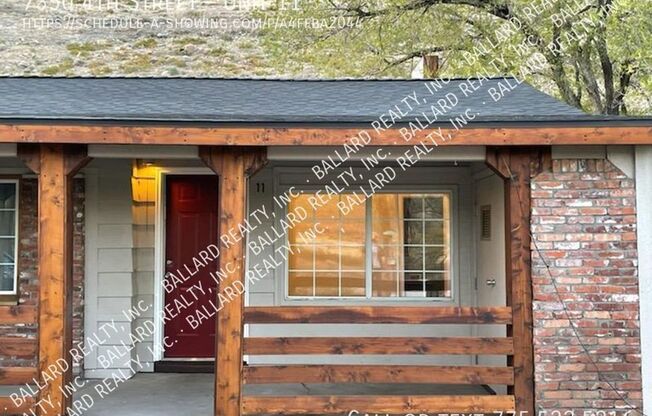 Adorable studio near the Truckee River