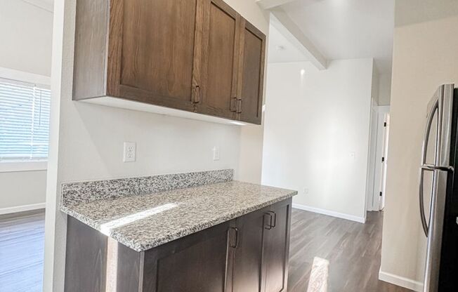 1 bed, 1 bath, 690 sqft, $1,200, Unit Cap6
