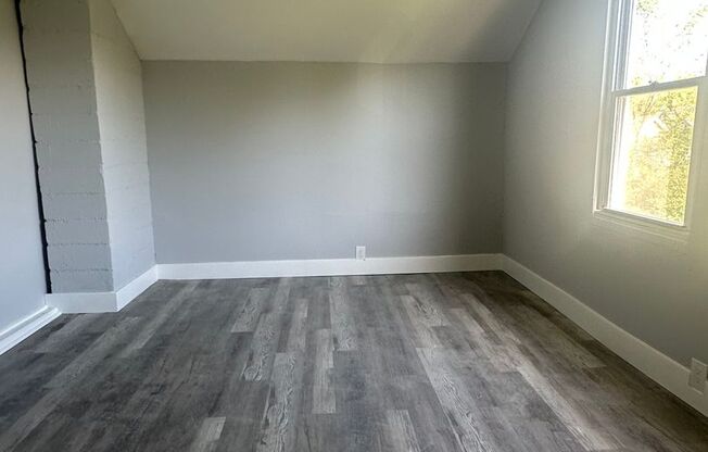 5bd Single Section 8