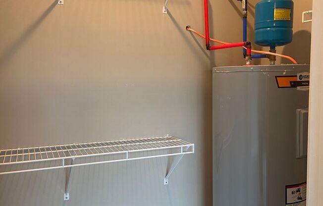 1 bed, 1 bath, 695 sqft, $715, Unit 123