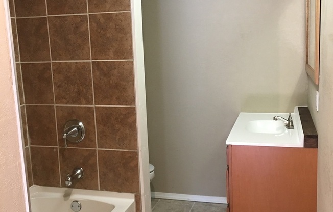 3 beds, 2 baths, $1,200