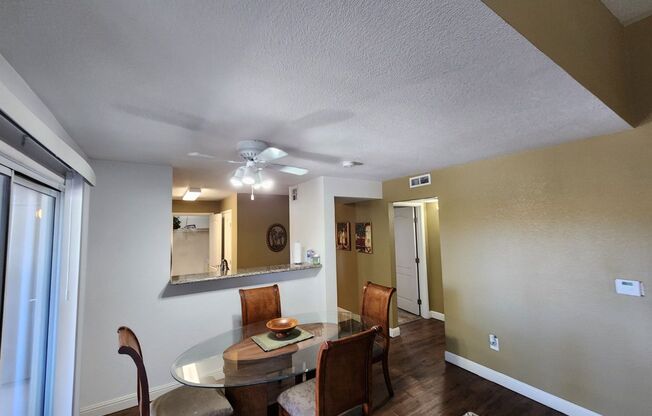 2 beds, 2 baths, $1,675, Unit # 2069